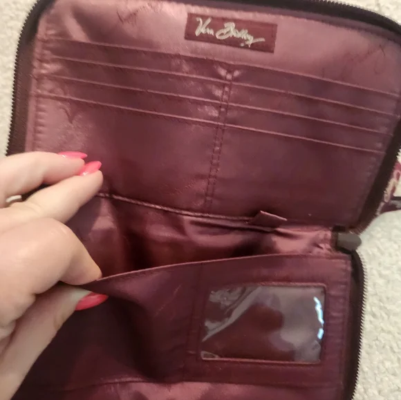 Vera Bradley Plum Floral Floral Quilted Women's Wristlet - Picture 7 of 7